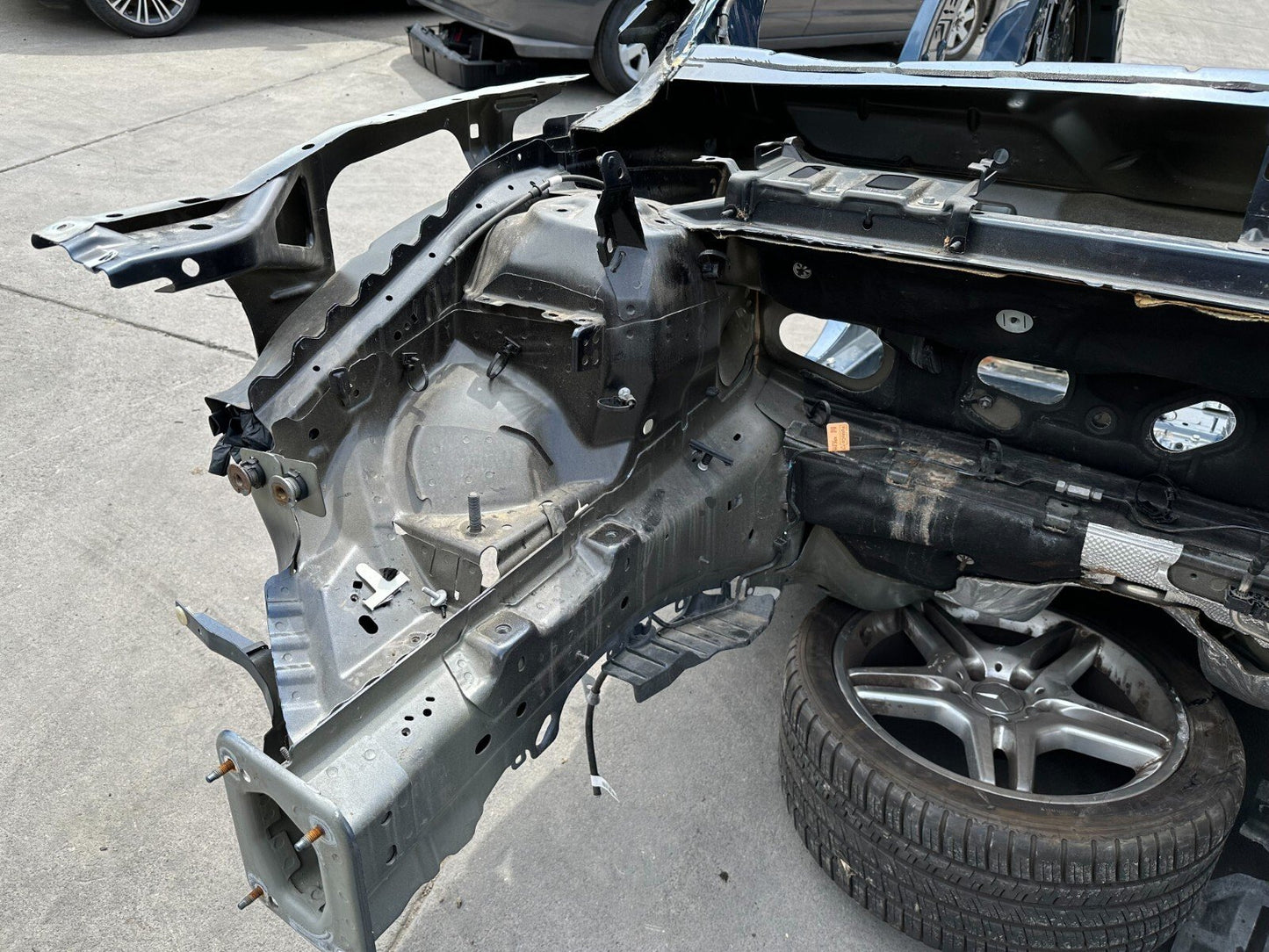 19-23 Lincoln Nautilus Front Right Passenger Side Exterior Apron Beam Frame Cut