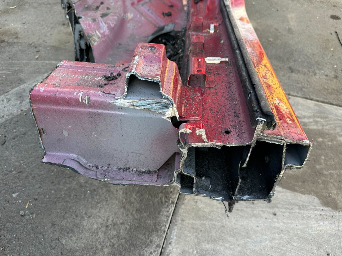 15-18 Porsche Macan 95B Front Right Side Exterior Body Apron Beam Frame Cut OEM
