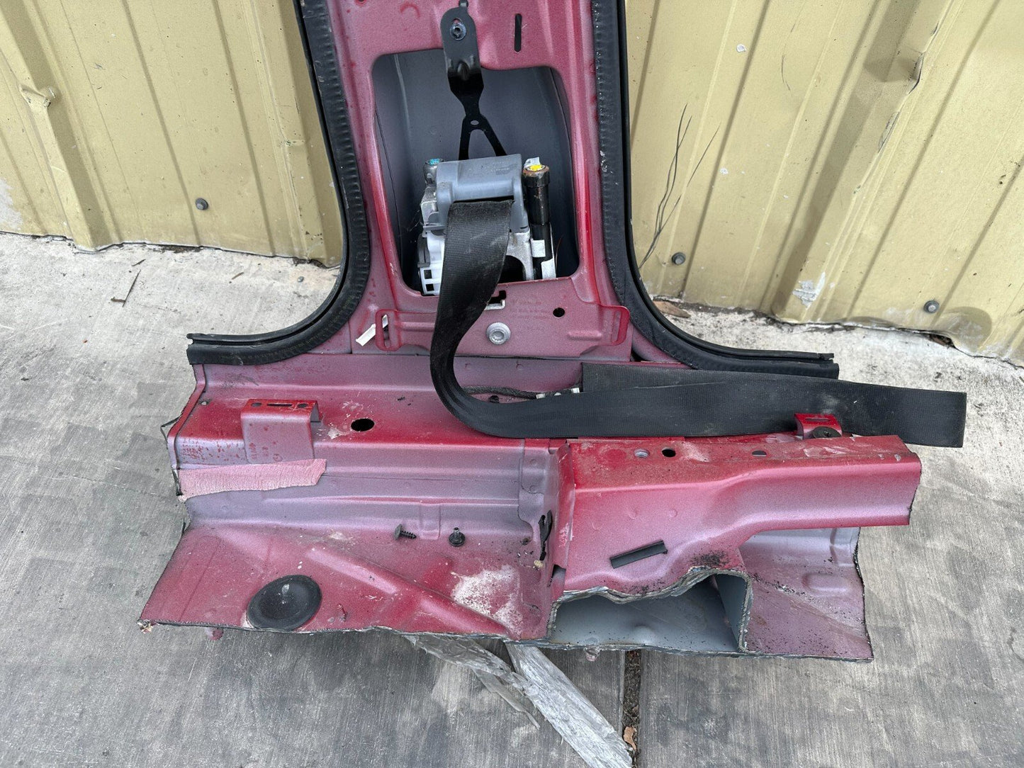 15-18 Porsche Macan 95B Left Side Exterior Body Pillar Frame Cut Assembly OEM