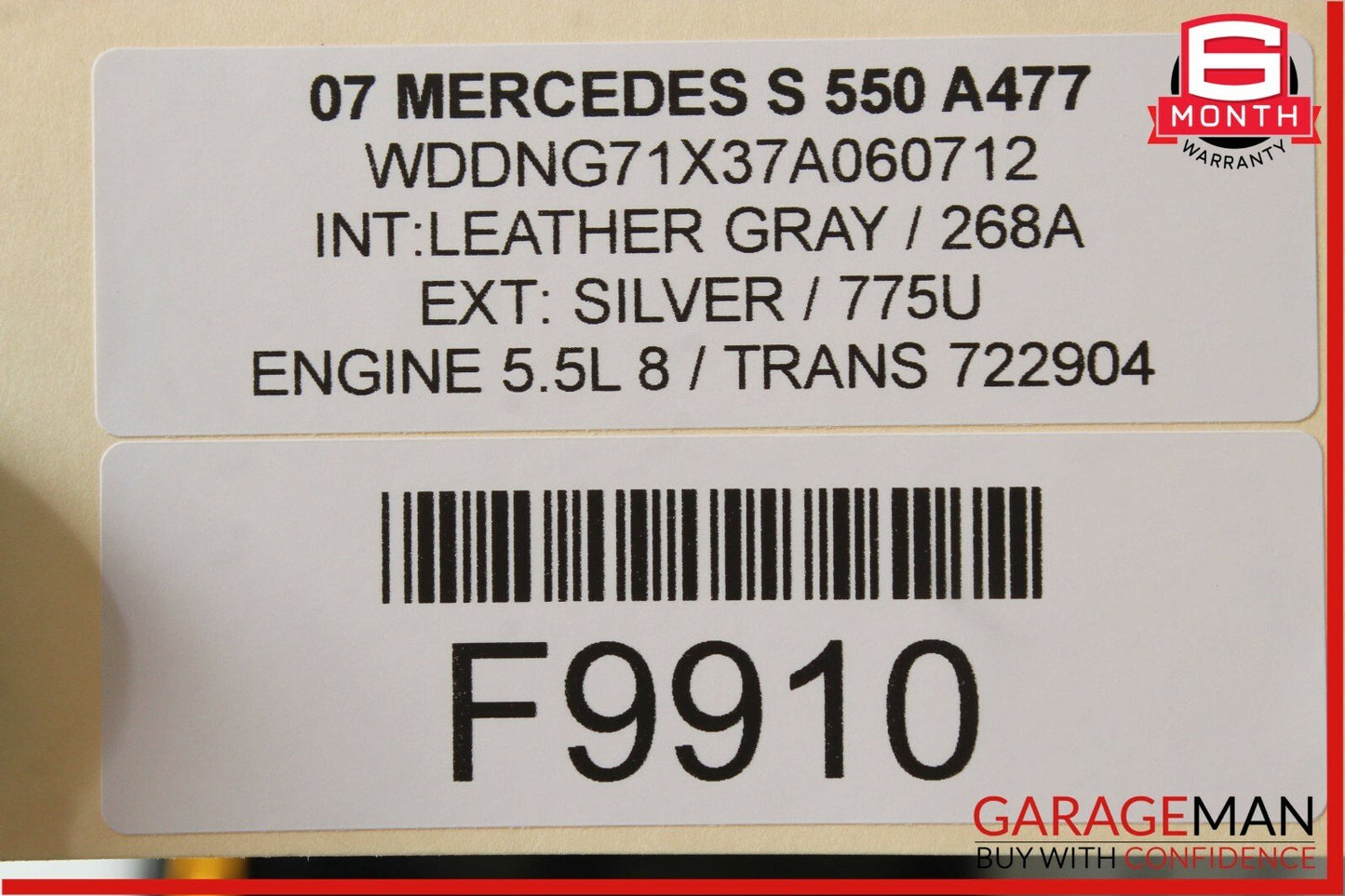 07-13 Mercedes W221 S550 Front Right Seatbelt Tensioner Receiver Buckle Gray