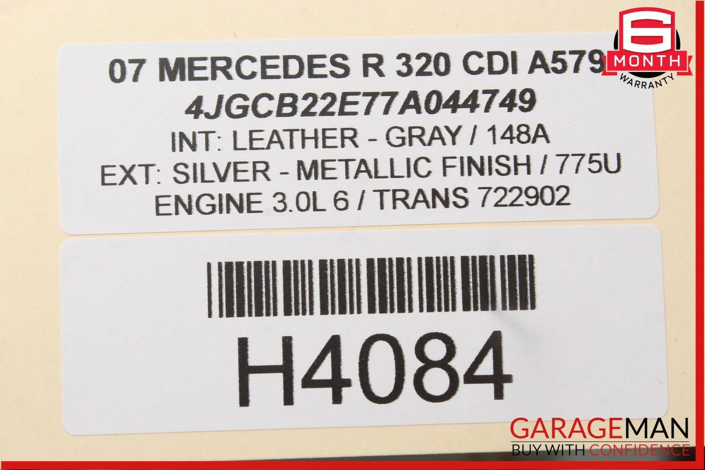 06-10 Mercedes W251 R320 Front Left / Right Side Seat Headrest Head Rest Grey