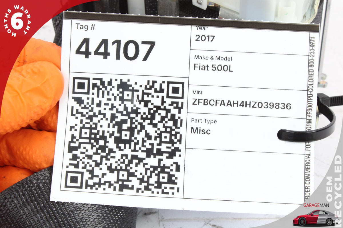 2014-2017 Fiat 500L Hatchback Right Rear Seat belt 34163682C Genuine