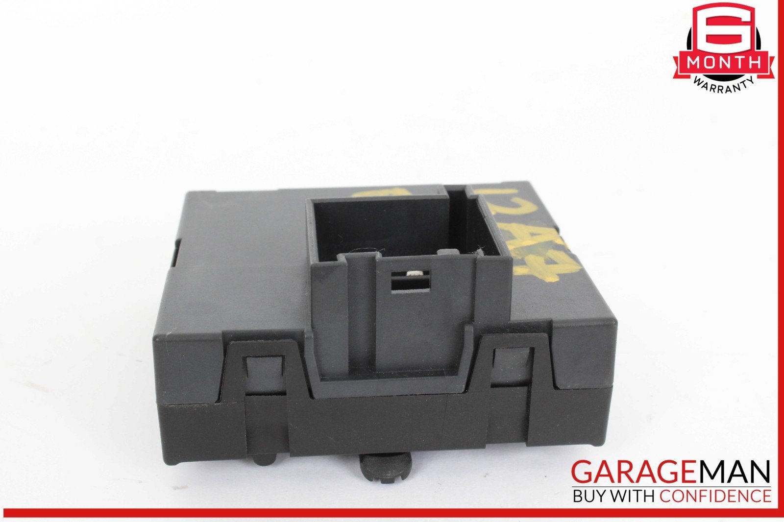 Gray plastic component with 'PA4' marking on a white background, featuring GarageMan branding.