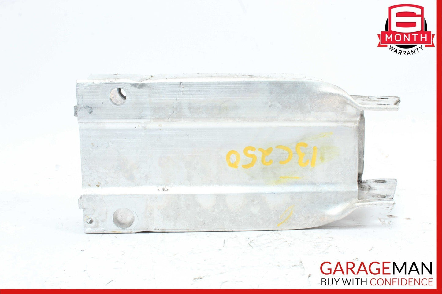 08-14 Mercedes W204 C250 C300 Right Side Bumper Reinforcement Impact Bar Bracket