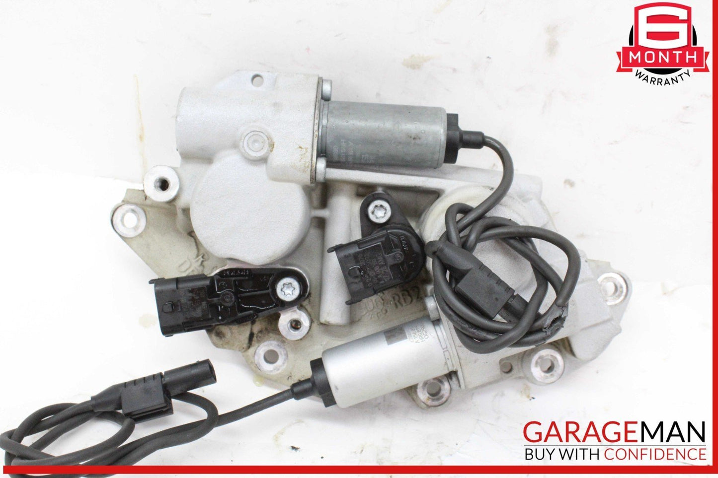 07-15 Mercedes W219 CLS63 AMG Right Side Camshaft Adjuster Cover w/ Valve OEM