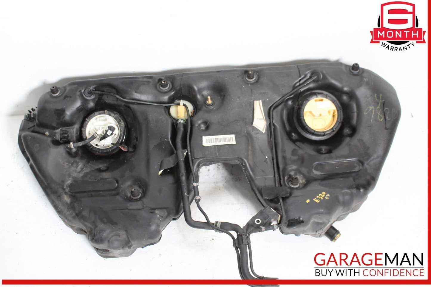 04-11 Mercedes W211 E320 4MATIC Fuel Tank Reservoir Assembly 2114703901 OEM