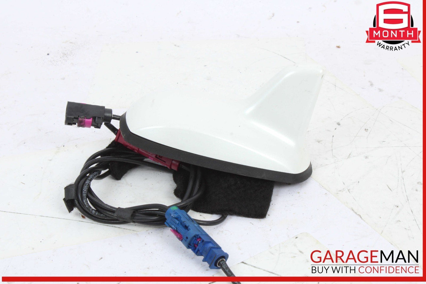 11-17 Mercedes W207 E350 E500 E500 Shark Fin Radio Antenna White 2078201375 OEM