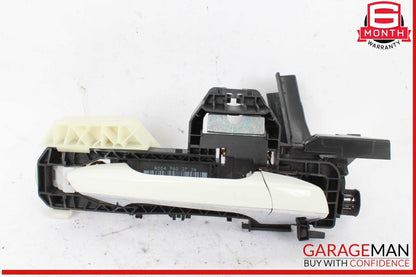 14-19 Mercedes W117 CLA250 Front Right Exterior Door Handle Keyless Go OEM