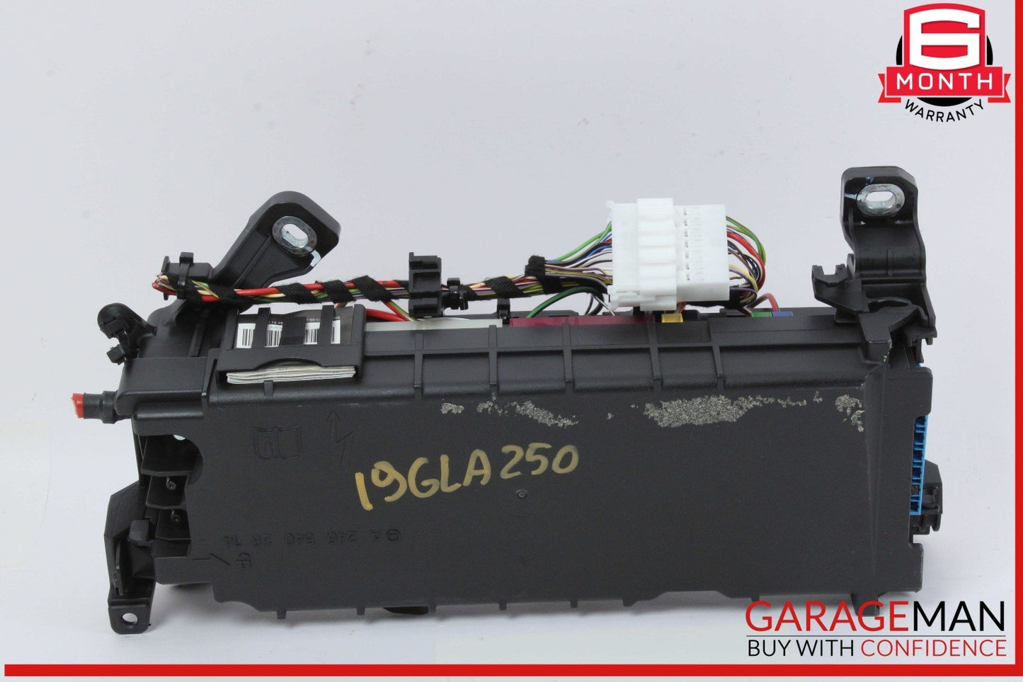 14-20 Mercedes X156 GLA250 CLA250 Front Right Interior Relay Fuse Box Assembly
