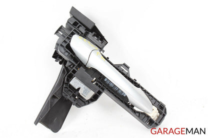 08-14 Mercedes W204 C63 AMG Front Right Side Exterior Door Handle Silver OEM