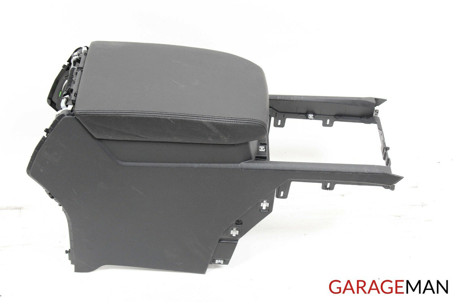 18-19 Volkswagen Atlas Center Console Armrest Arm Rest Storage Tray Compartment