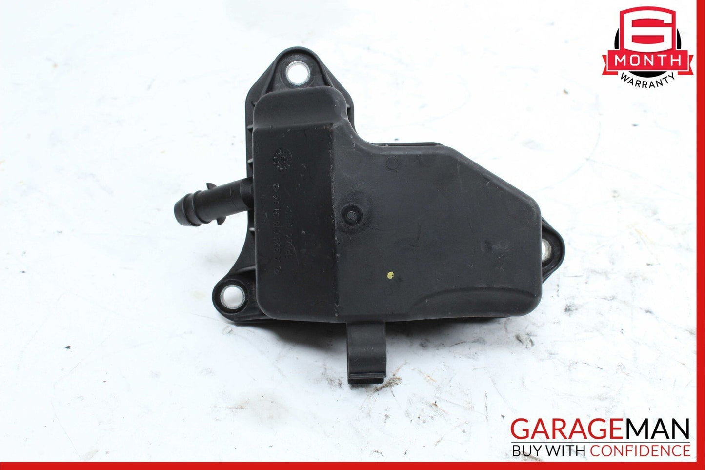 06-15 Mercedes W212 E350 C300 Engine Oil Separator Cover 2720160134 OEM
