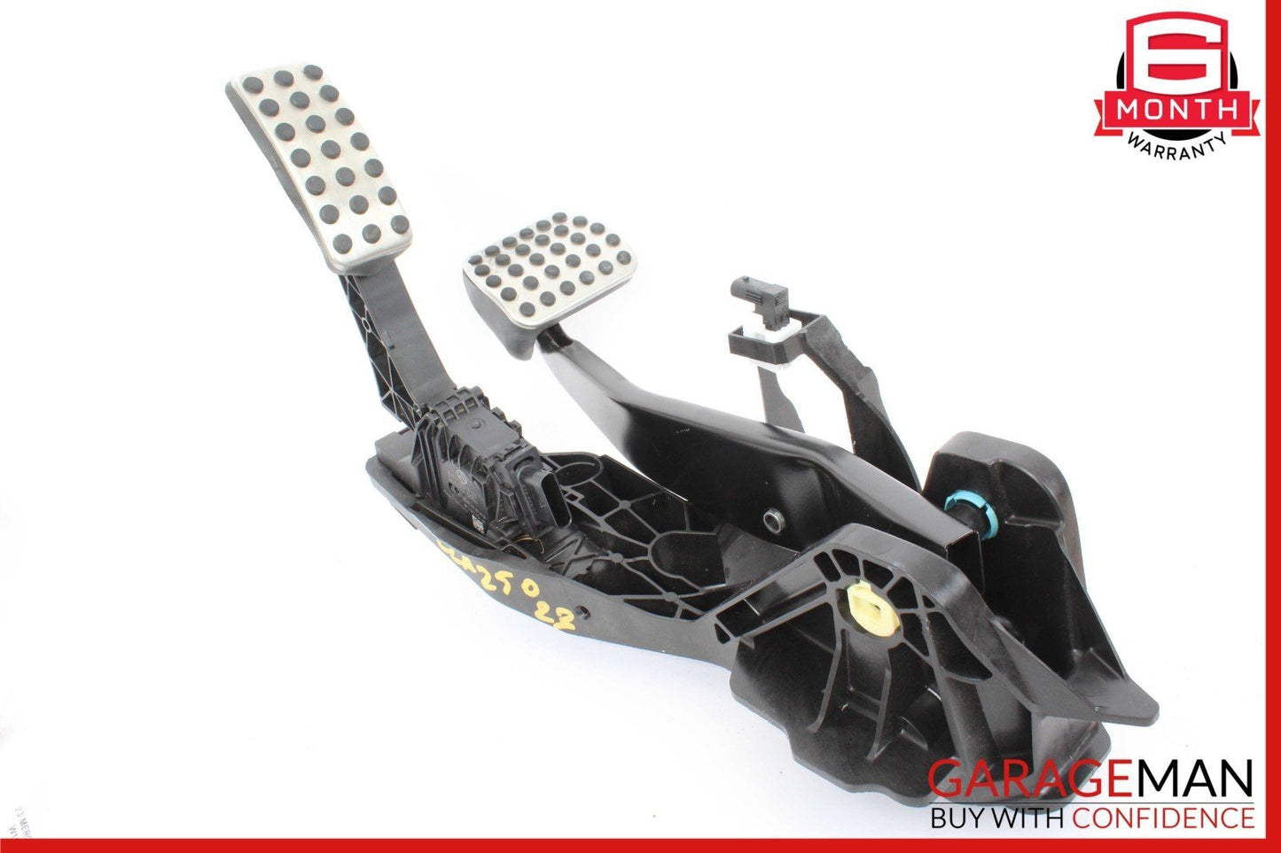 20-23 Mercedes W118 CLA250 Gas Throttle Accelerator Brake Pedal Assembly OEM