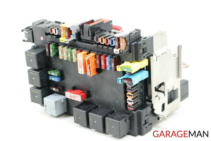 07-13 Mercedes W221 S550 CL550 Rear Trunk Fuse Box Relay Block Q02 OEM