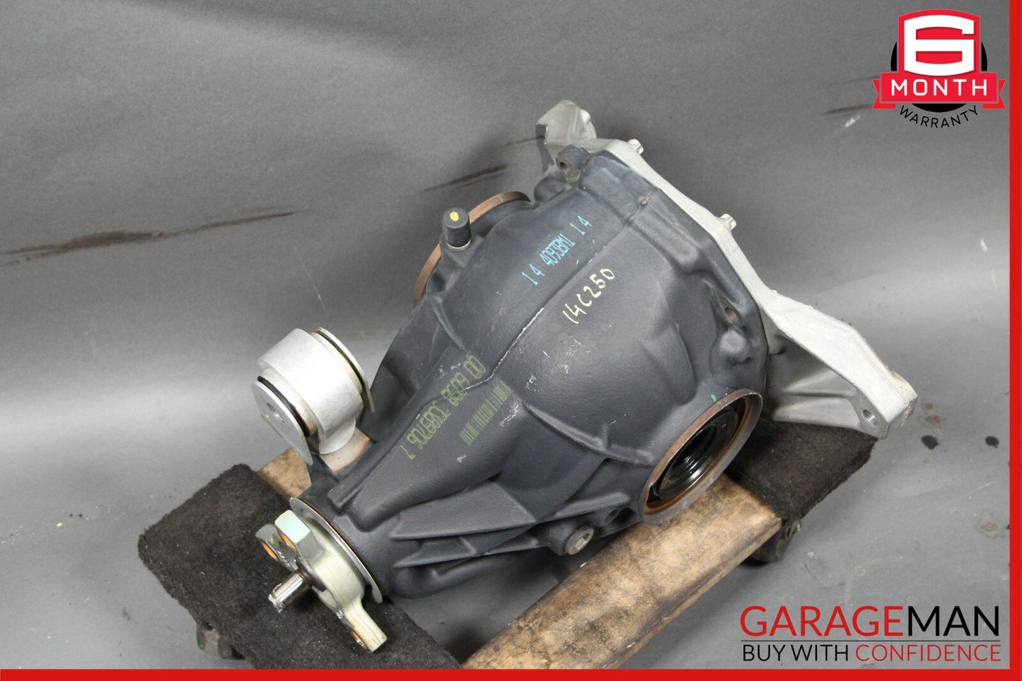 10-16 Mercedes SL400 E350 C250 RWD Rear Axle Diff Differential Carrier