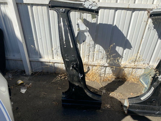 14-17 Maserati Ghibli Q4 Right Passenger Center Pillar Body Cut Structure Cut