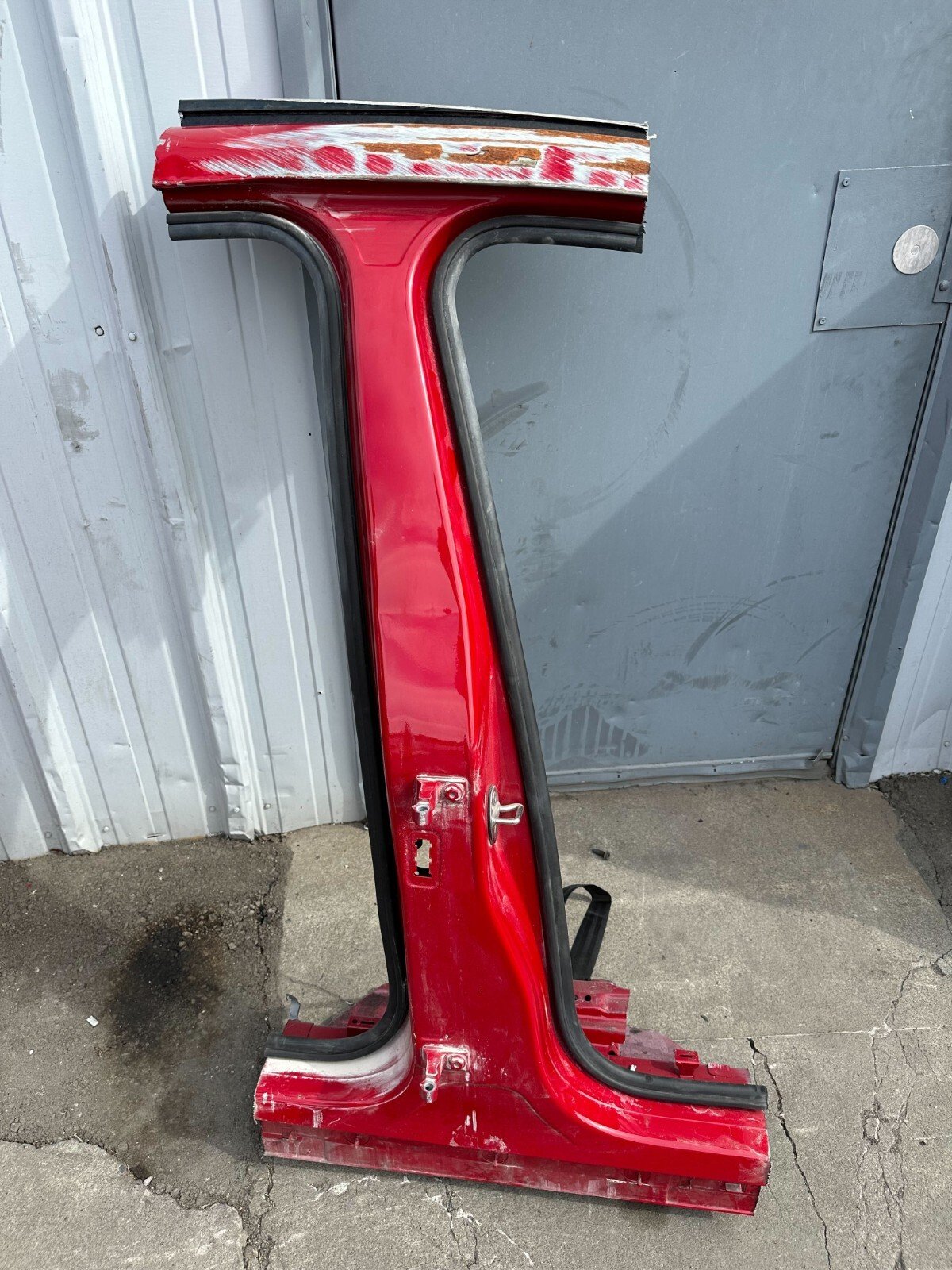 15-18 Porsche Macan 95B Right Side Exterior Body Pillar Frame Cut Assembly OEM