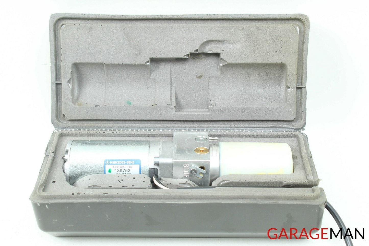 07-13 Mercedes W221 S550 Hydraulic Trunk Locking Pump Cover Case Assembly OEM