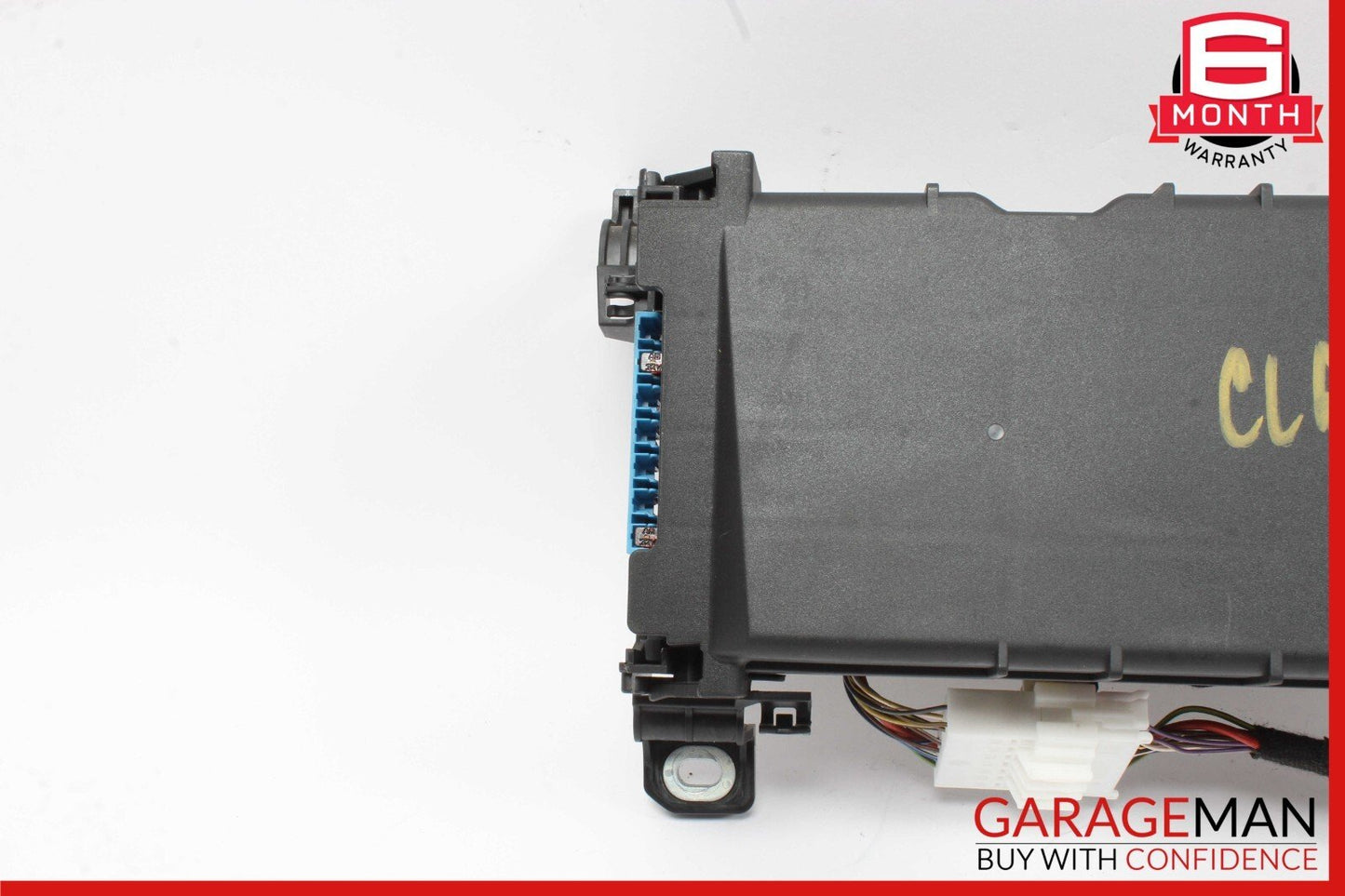 14-20 Mercedes W117 CLA250 GLA250 Front Interior Relay Fuse Box 2465402614 OEM