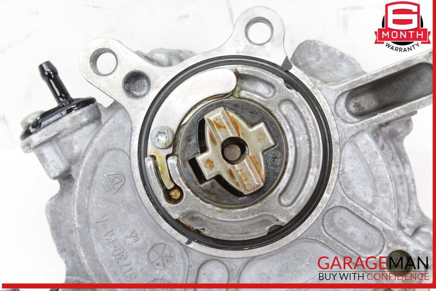 11-18 Mercedes X166 GL450 E550 Engine Motor Vacuum Pump 2780108102 OEM