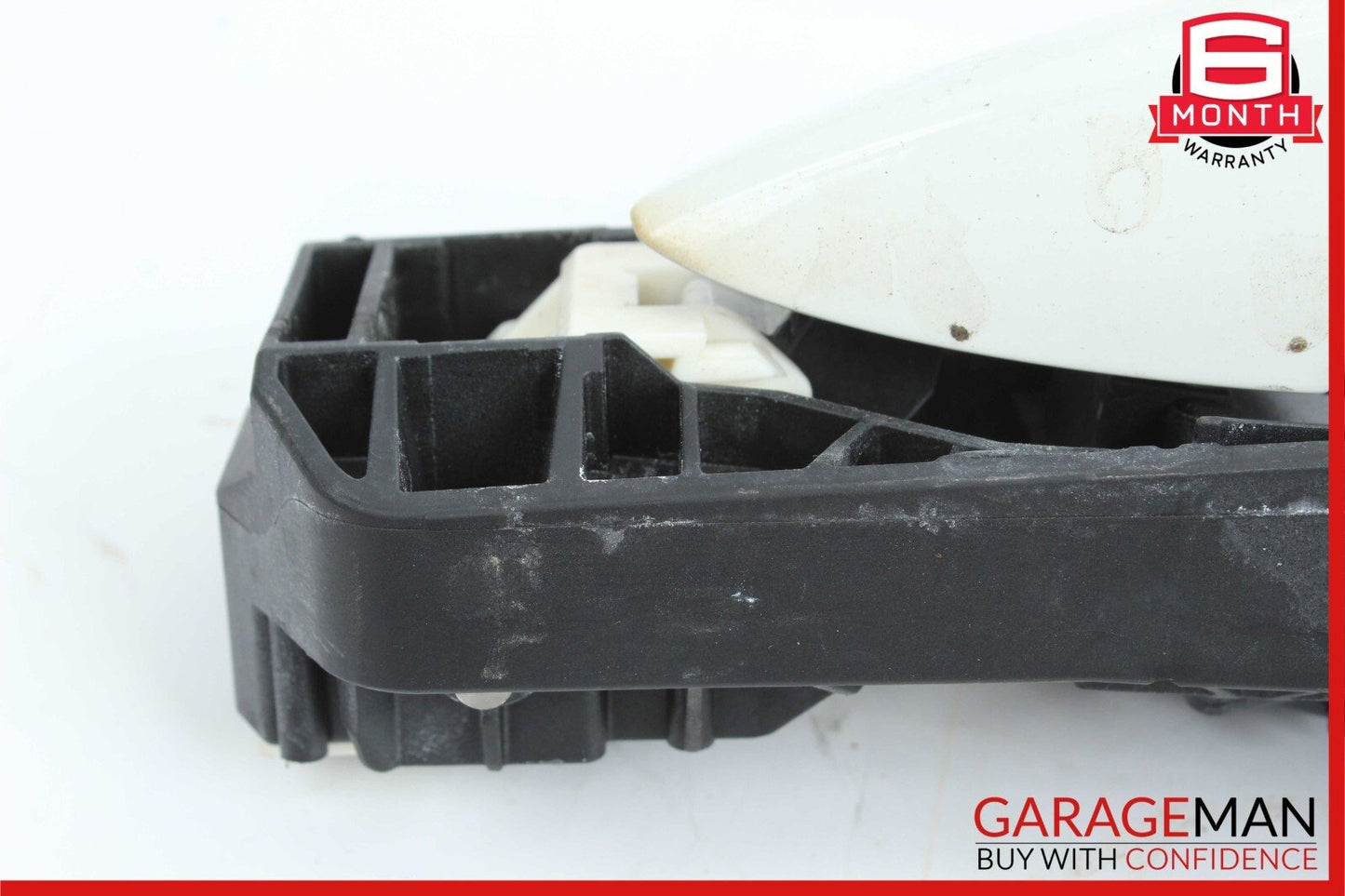 10-13 Mercedes W212 E350 E550 E63 AMG Rear Left Exterior Door Handle White OEM