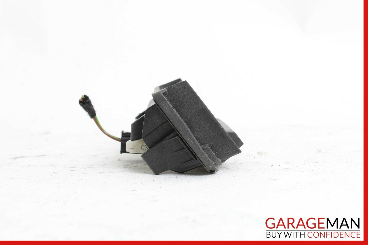 08-15 Mercedes W204 C250 C300 Trunk Lid Release Handle 2047500293 OEM