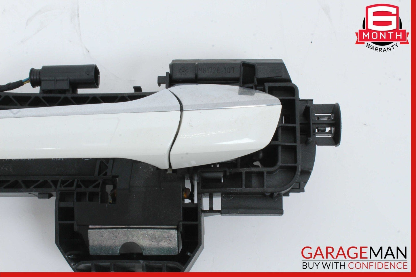12-14 Mercedes W204 C250 Rear Left Side Keyless Go Exterior Door Handle White