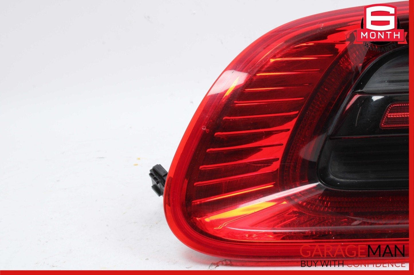 15-18 Porsche Macan 95B Rear Right Passenger Inner Taillight Tail Light Lamp