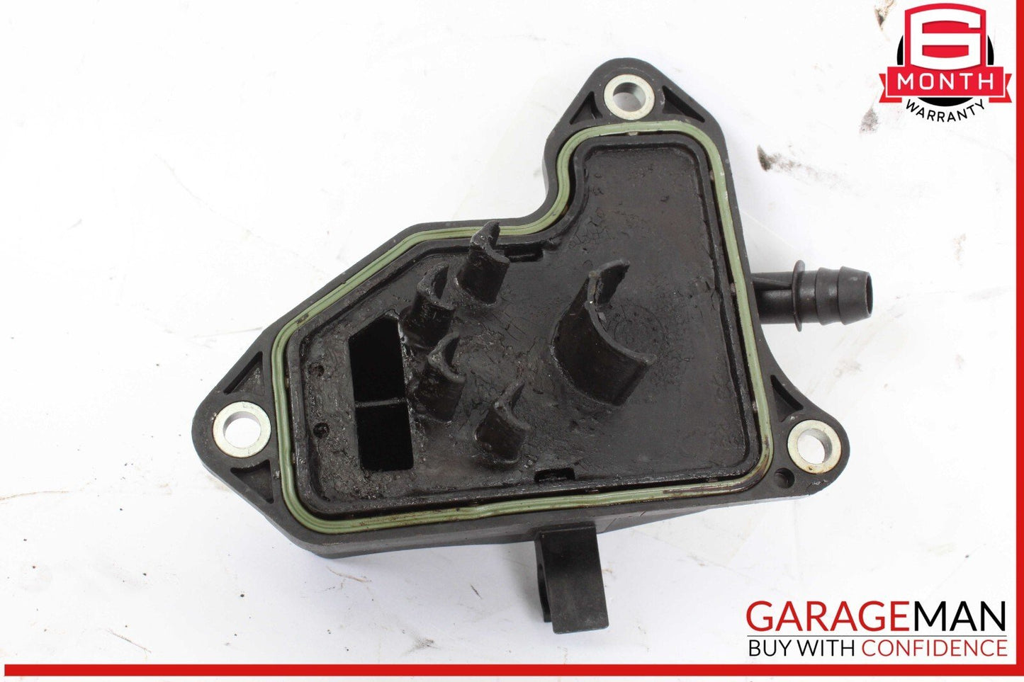 06-15 Mercedes W251 R350 4MATIC C300 Engine Oil Separator Cover 2720160134 OEM