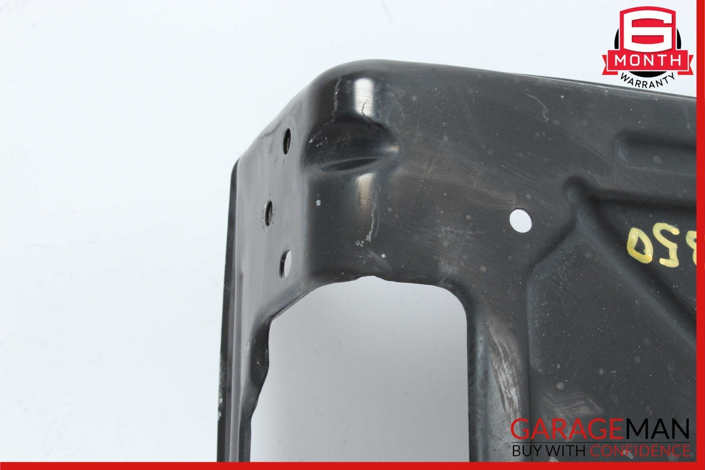 06-12 Mercedes W251 R350 R500 Front Center Core Radiator Support Horn Bracket