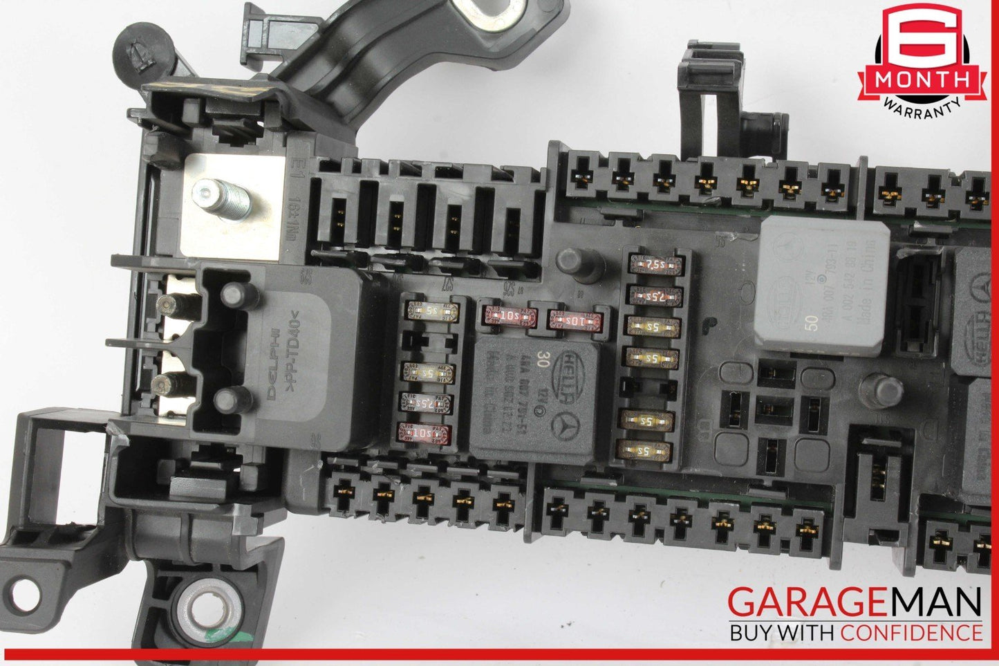 14-20 Mercedes W117 CLA250 GLA250 Front Right Interior Relay Fuse Box Assembly