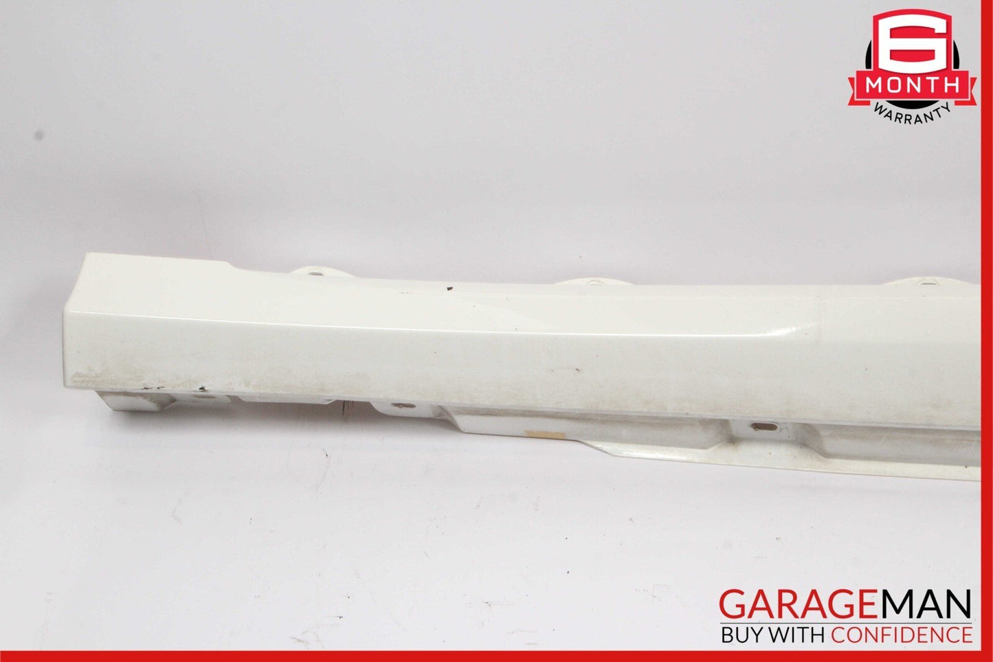 06-13 Mercedes W251 R350 Left Driver Side Rocker Skirt Molding Panel White