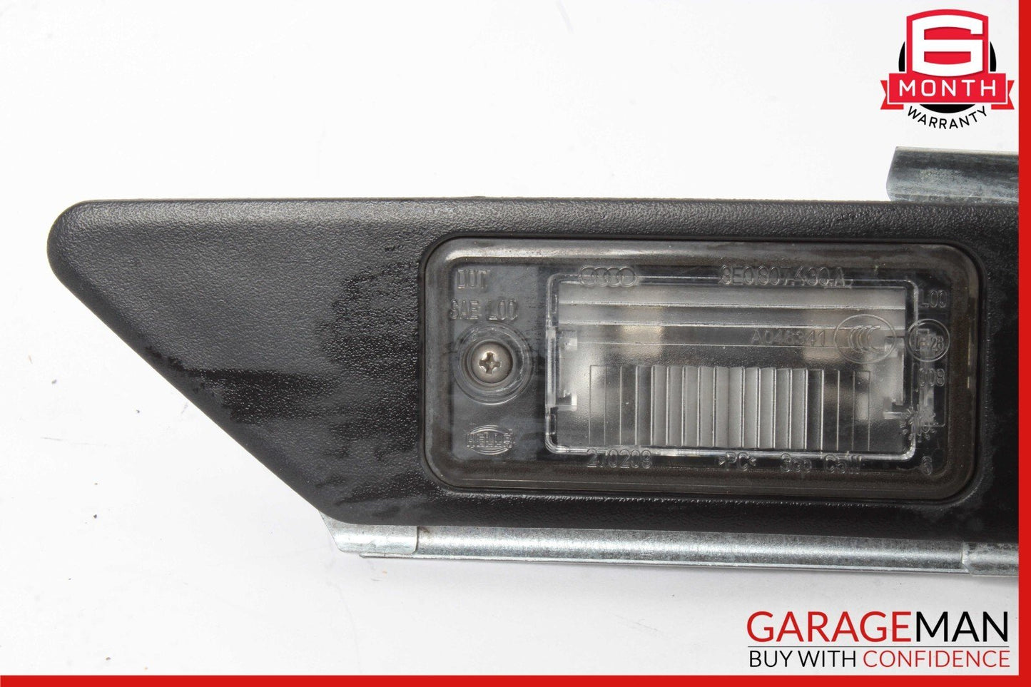 10-13 Audi S5 Boot Handle Tailgate Number Plate Light 8E0827657 OEM