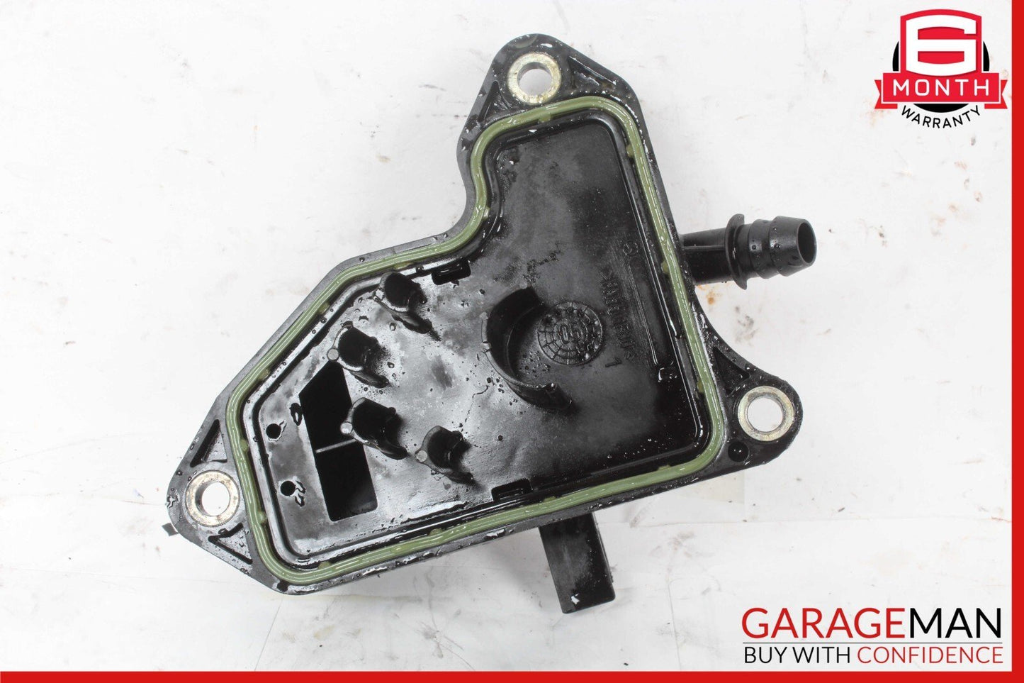 06-15 Mercedes R171 SLK350 E350 C300 Engine Oil Separator Cover 2720160134 OEM