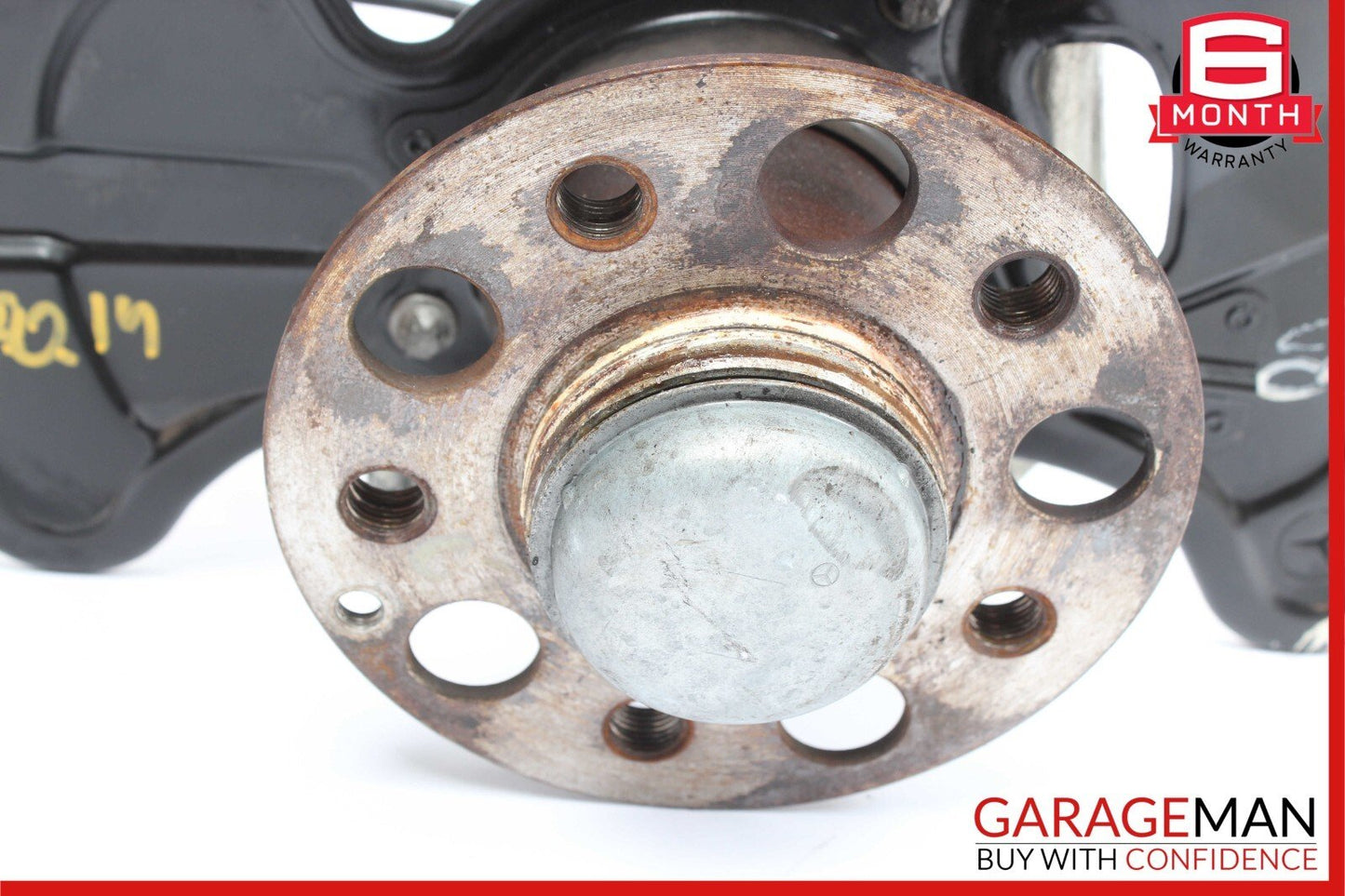 08-20 Mercedes C350 E350 SLK250 Front Right Side Spindle Knuckle Hub RWD