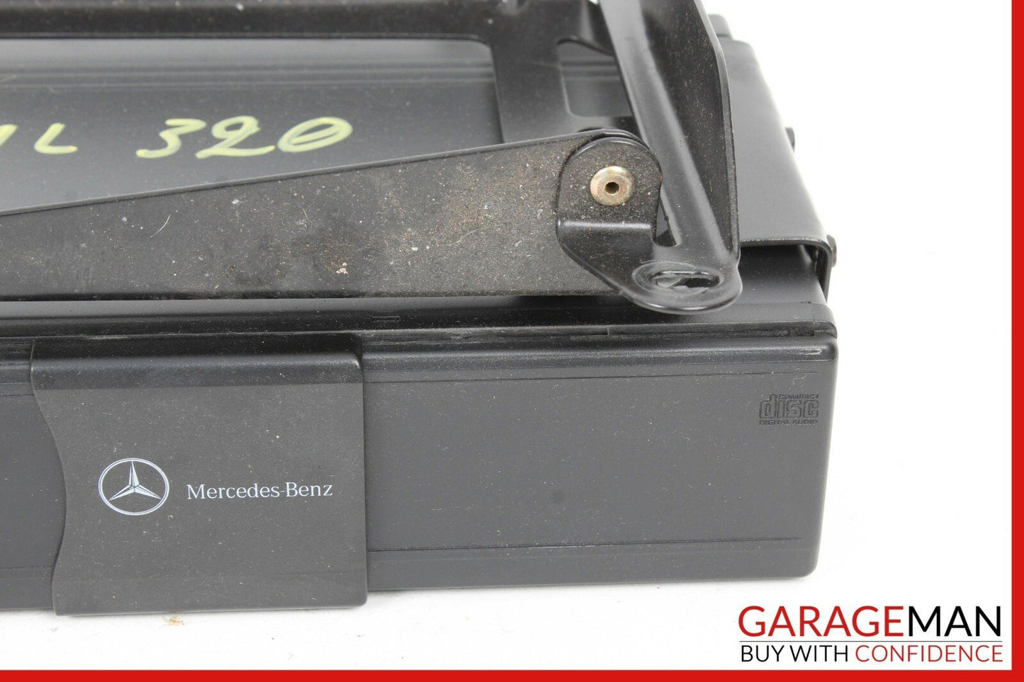 98-05 Mercedes W163 ML320 ML500 6 Disc Disk CD Changer w/ Bracket MC3111 OEM