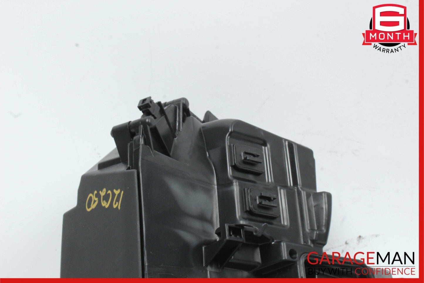 12-15 Mercedes W204 C250 SLK250 Air Intake Cleaner Filter Housing Box OEM