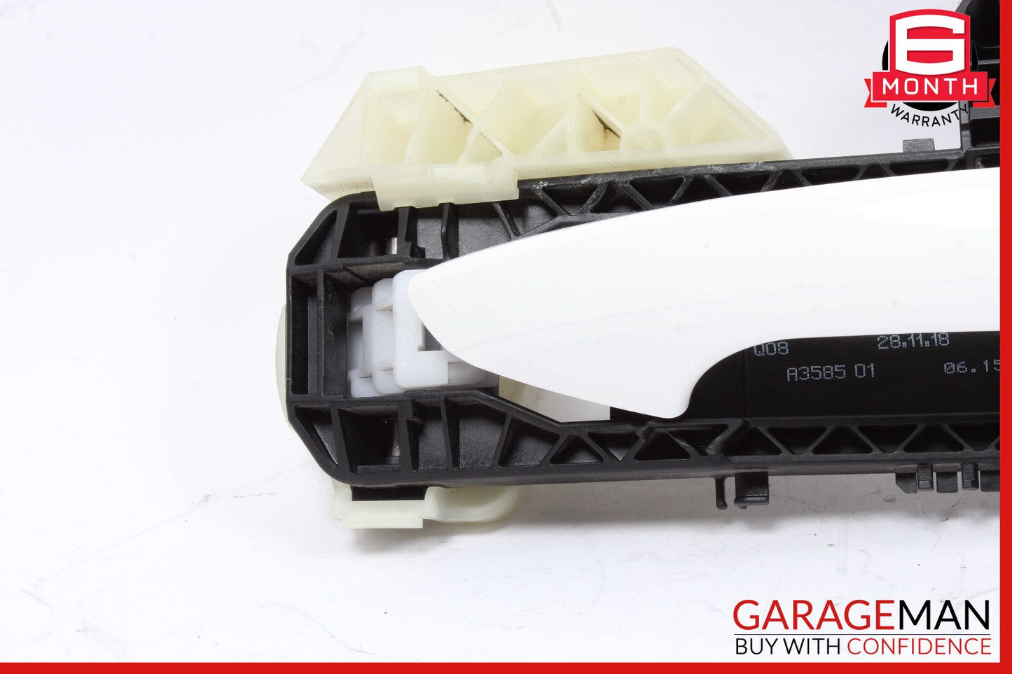 12-20 Mercedes W117 CLA250 Rear Right Side Exterior Door Handle White OEM