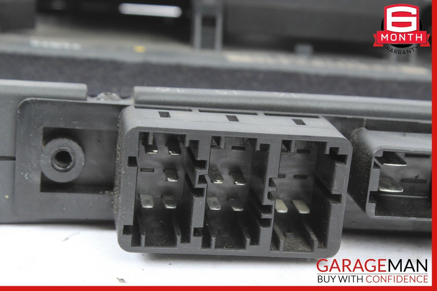 03-08 Mercedes R230 SL500 SL600 Front Right Side Under Seat Control Module