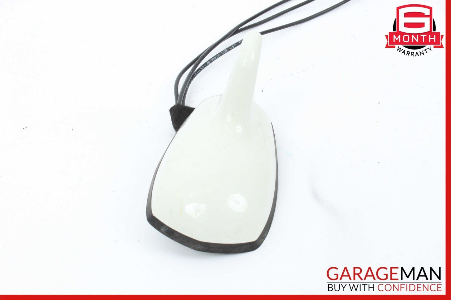 03-09 Mercedes W211 E320 E350 E55 AMG Top Roof Shark Fin Antenna GPS Radio White