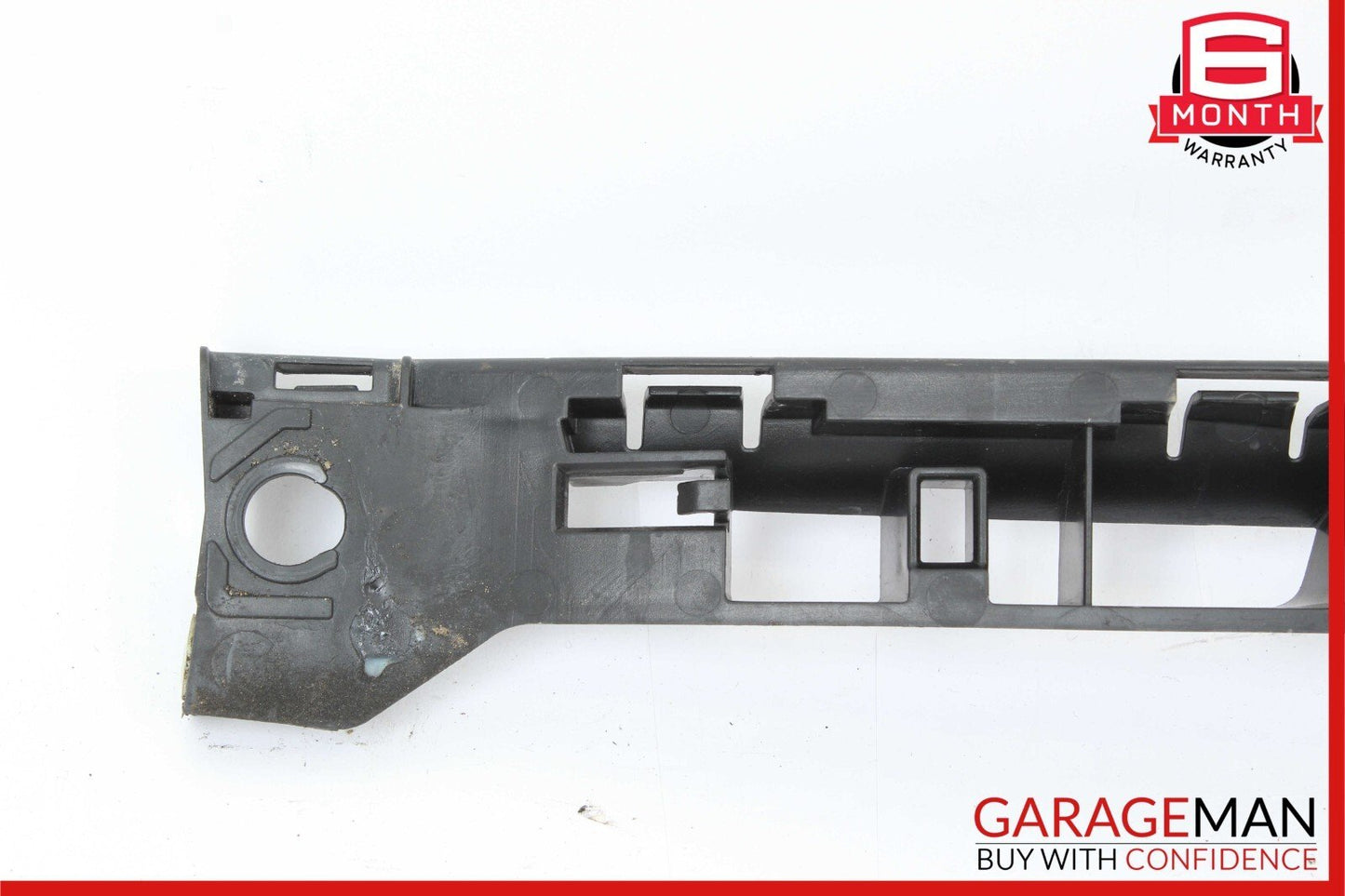15-23 Porsche Macan S 95 Rear Left Sideskirt Rocker Molding Bracket 95B853537