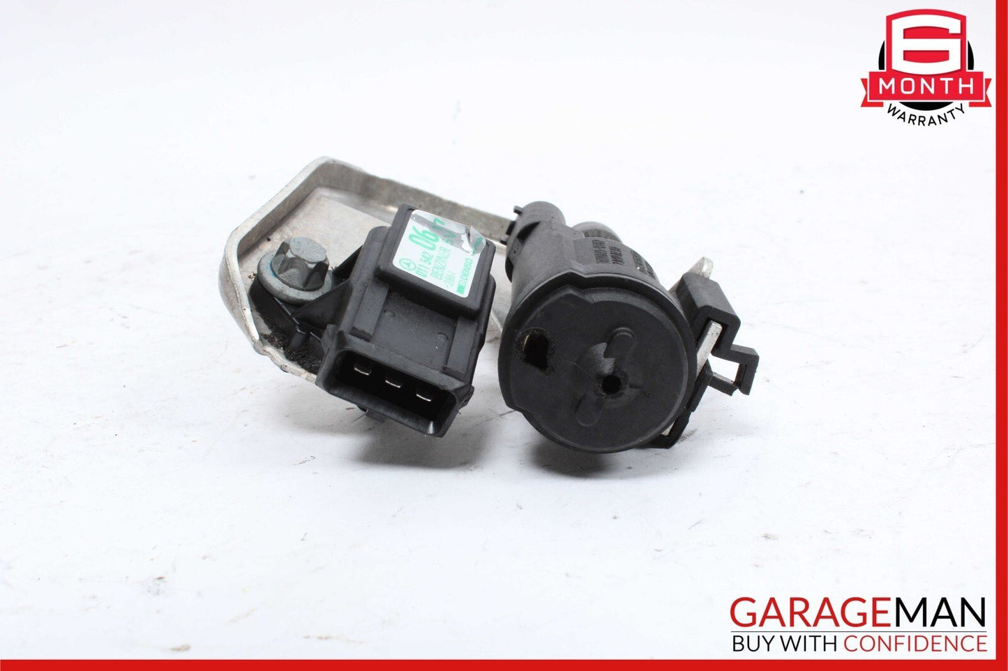 2000 Mercedes R129 SL500 Front Headrest Vacuum Valve w/ Air Pressure Sensor OEM