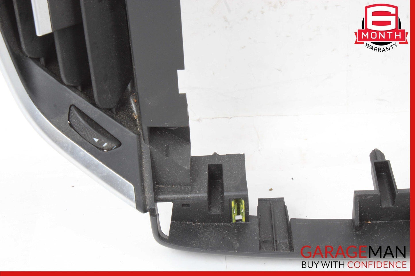 17-24 Maserati Ghibli M157 Center Dash Air Vent Grille Screen Frame Trim Panel
