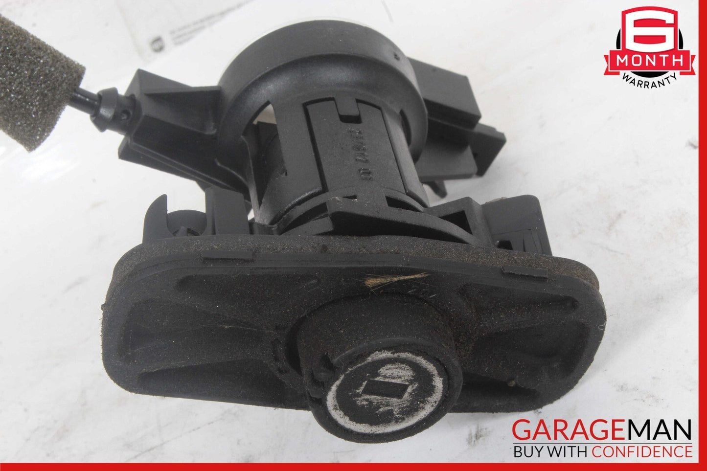 08-17 Mercedes W204 C250 E350 E400 E550 Rear Trunk Lid Latch Lock Actuator OEM