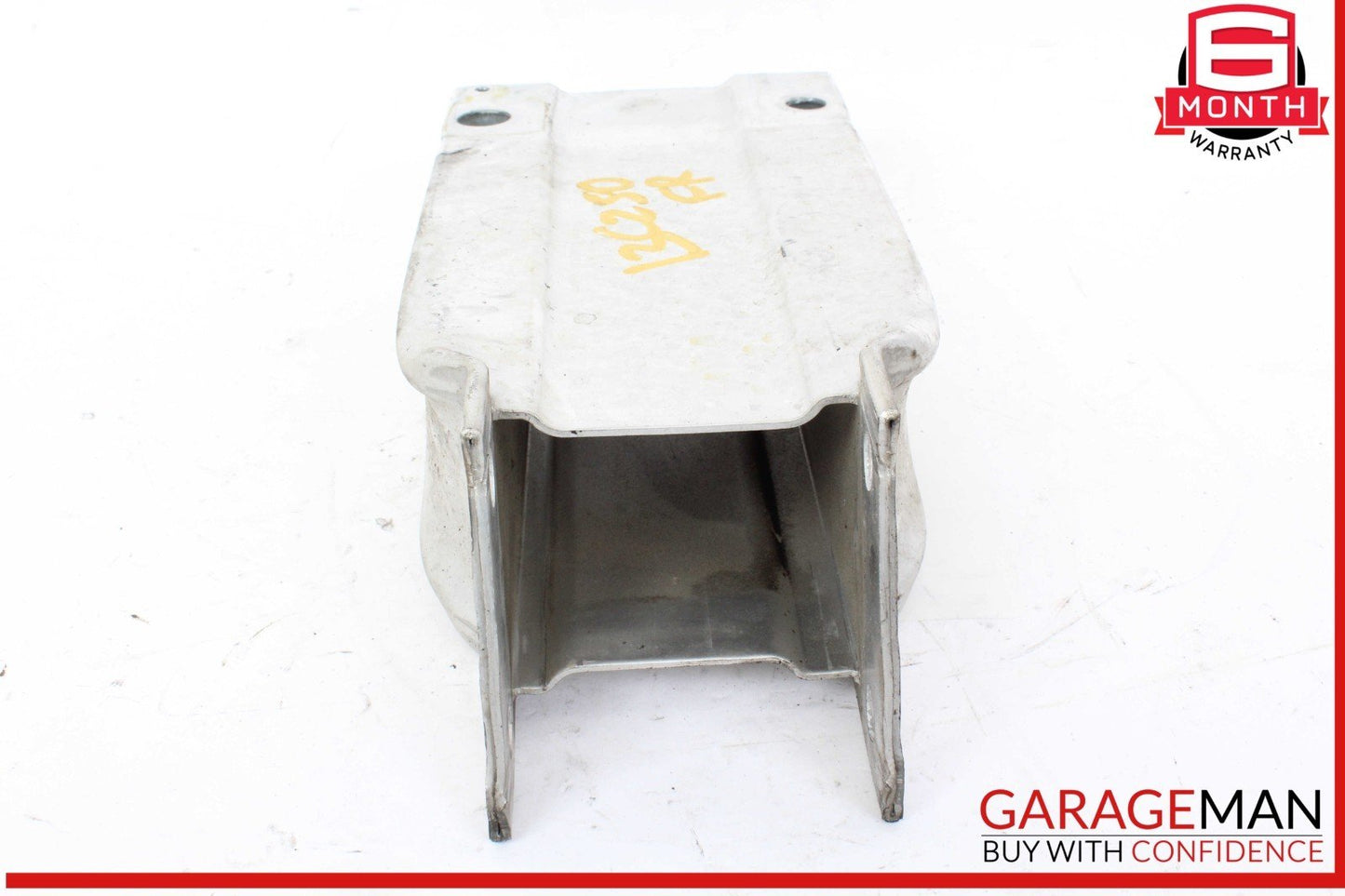 08-14 Mercedes W204 C250 Front Right Bumper Reinforcement Impact Bar Bracket