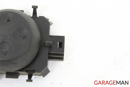 10-16 Mercedes W218 CLS500 CLS550 Front Right Side Seat Lumbar Control Switch
