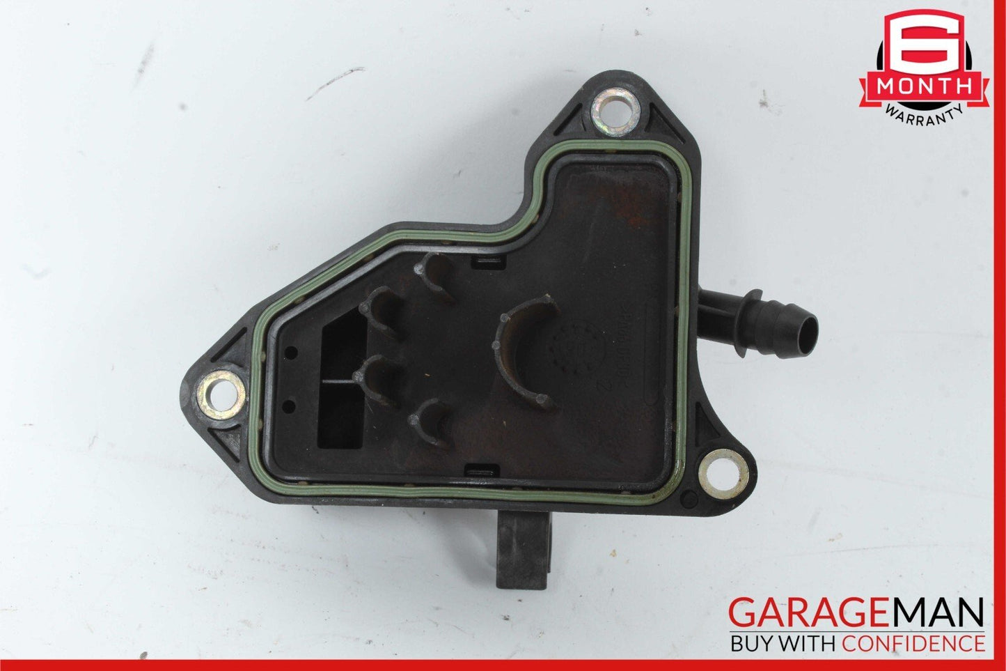 06-13 Mercedes GLK350 C300 E350 Engine Oil Separator Cover 2720160134