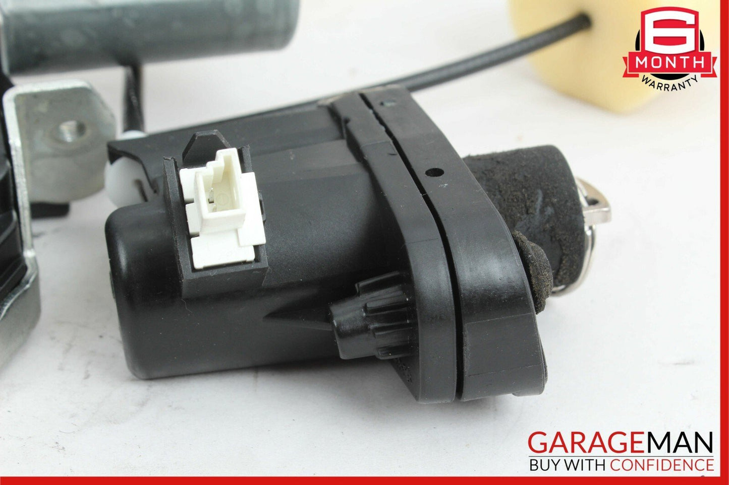 07-14 Mercedes S400 CL550 Rear Trunk Lid Lock Latch Actuator Mechanism w/ Key