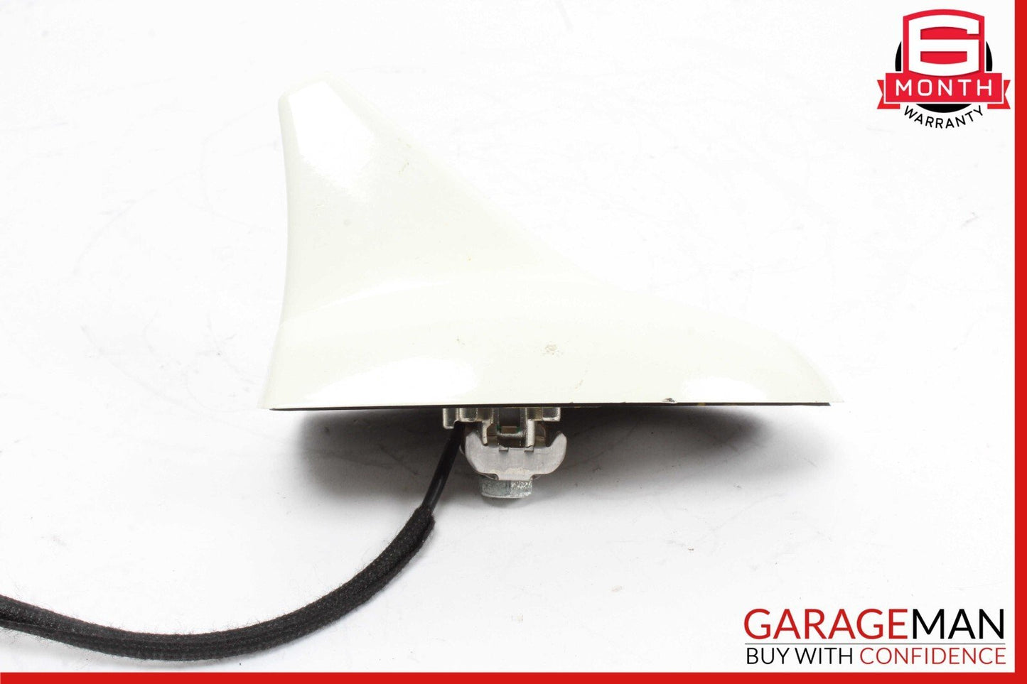 13-17 Maserati Quattroporte M156 Top Roof Shark Fin Antenna 670026006 White OEM