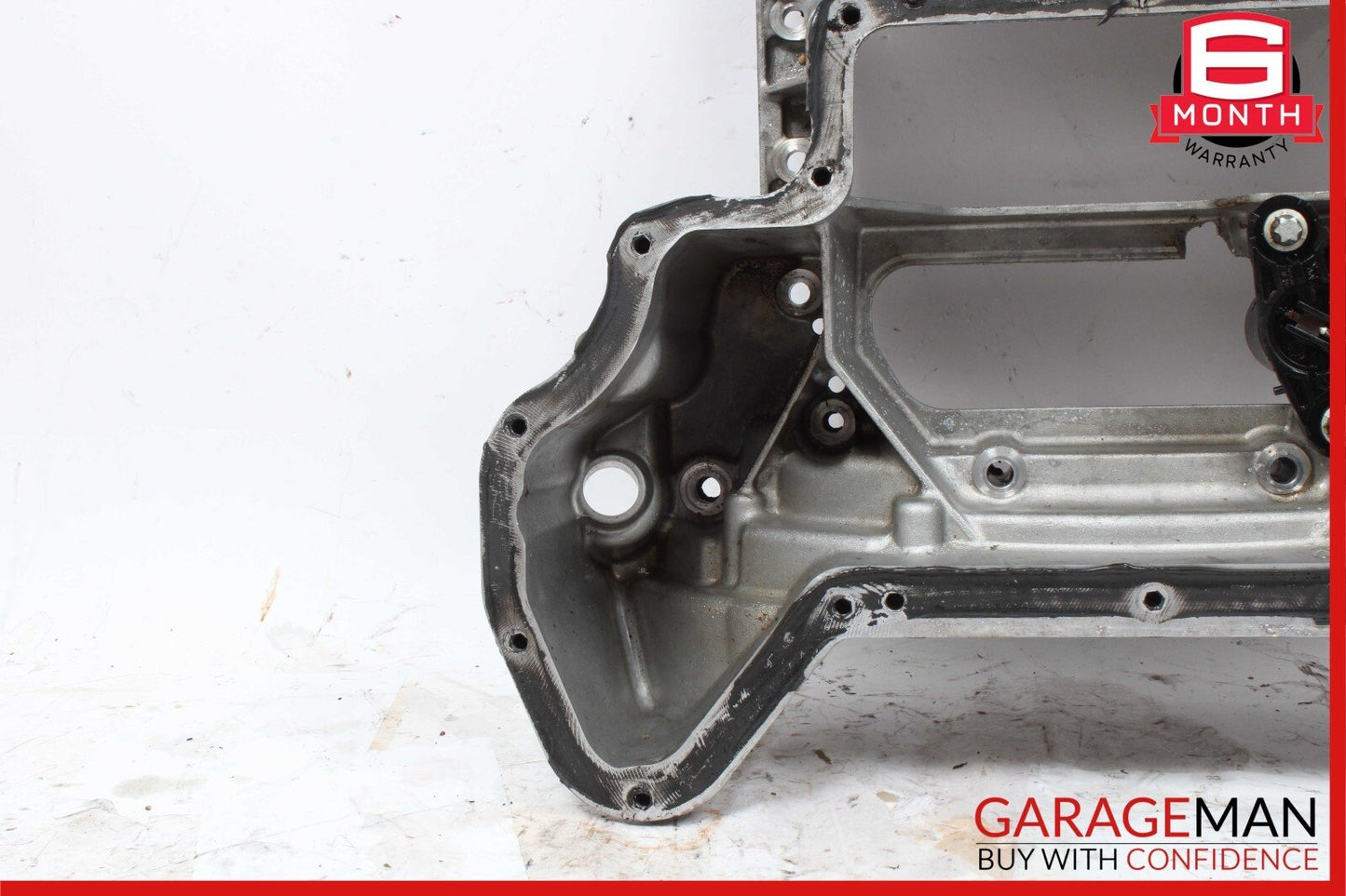 05-11 Mercedes R171 SLK300 C350 Engine Upper Oil Sump Baffle Pan 2720140802 OEM
